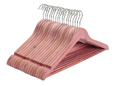 American red cedar wood coat hangers and suit hangers with Solid non-slip bar